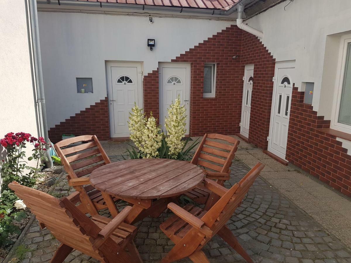 Olomouc New1 Apartment Exterior photo